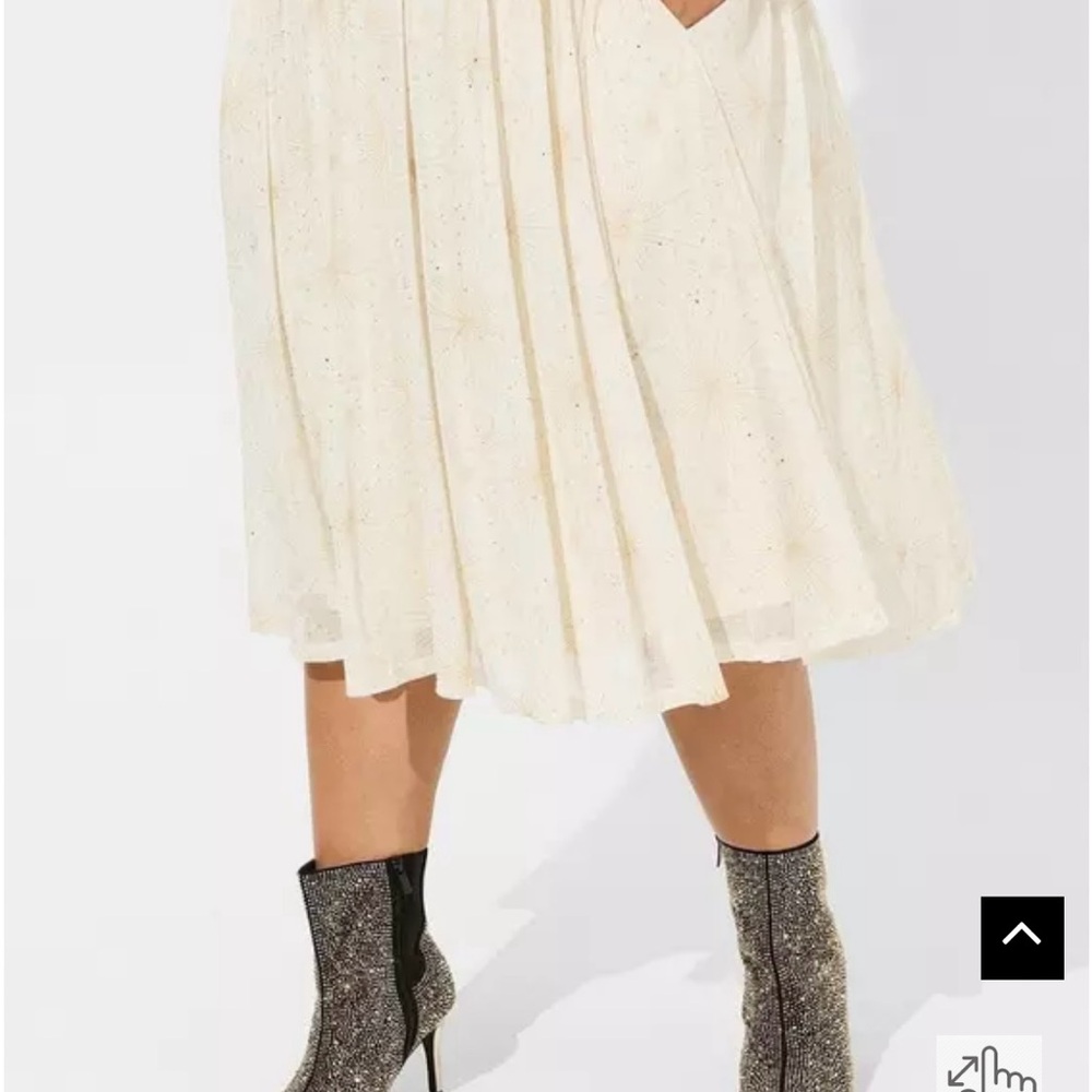 Elegant Cream Midi Skirt
